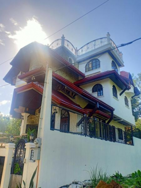 El Castillo Bed and Breakfast